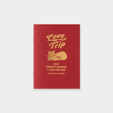 画像をギャラリービューアに読み込む, トラベラーズノート リフィル パスポートサイズ 無罫 LOVE AND TRIP 14493-006
